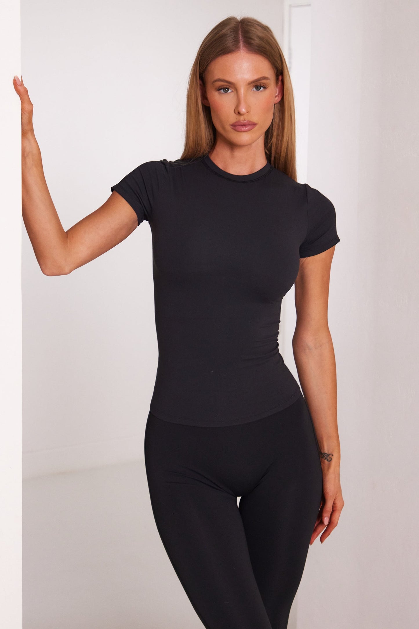 The Sculpt Short Sleeve Tee in Black