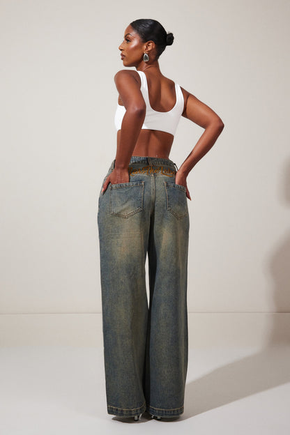 The Zoya Jeans in Dark Wash