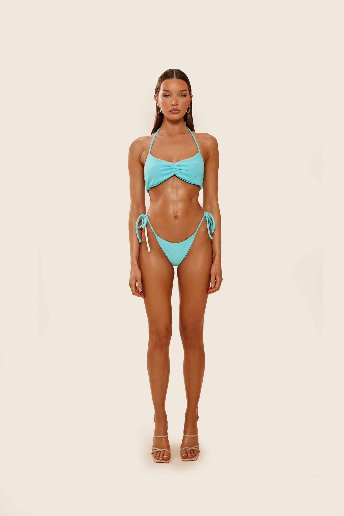 The Roja set in Aqua Blue