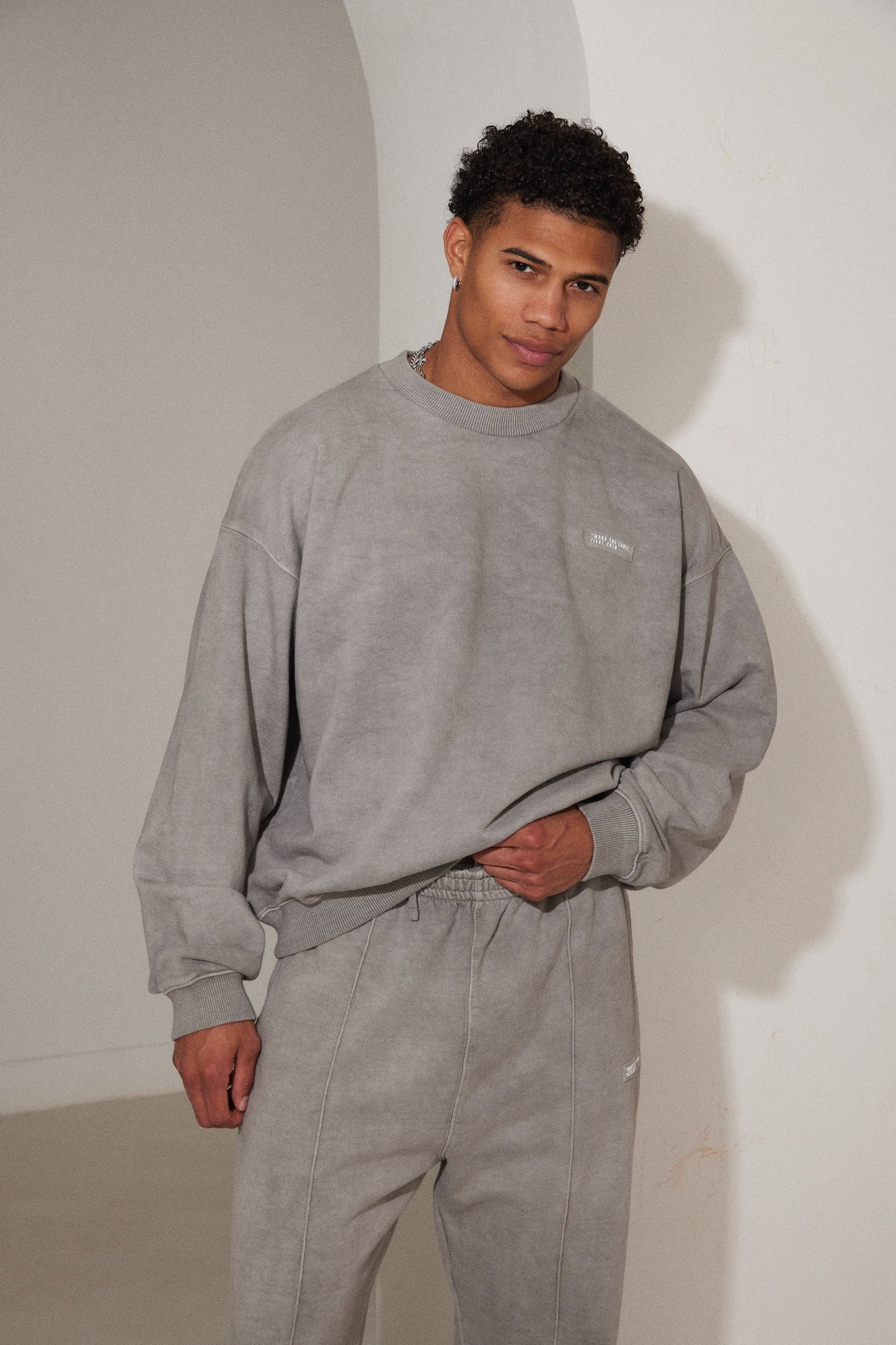 Unisex Sweatshirt in Grey Wash