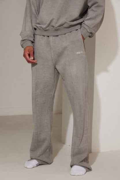 Unisex Sweatshirt in Grey Wash