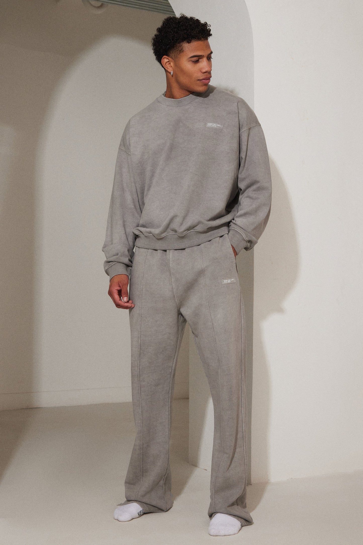 Unisex Sweatshirt in Grey Wash