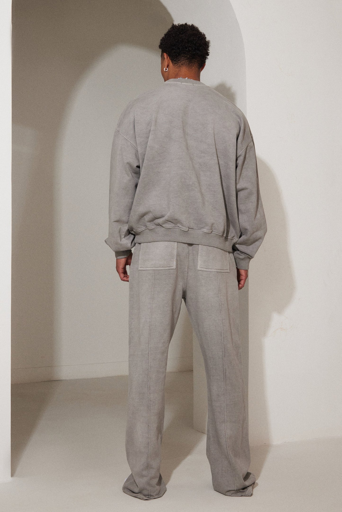 Unisex Sweatshirt in Grey Wash