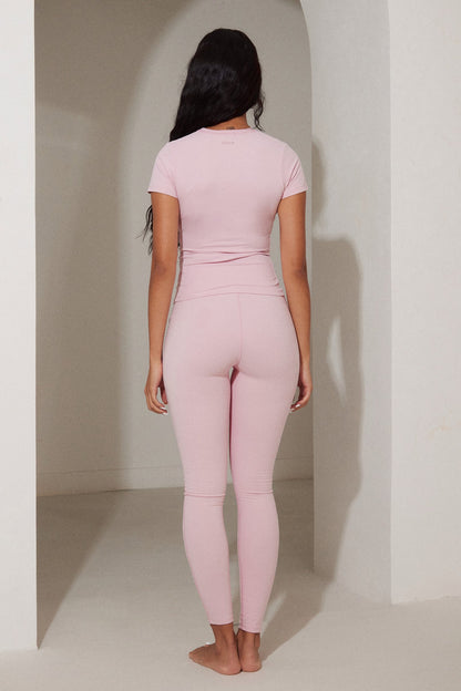 The Sculpt Leggings in Pink