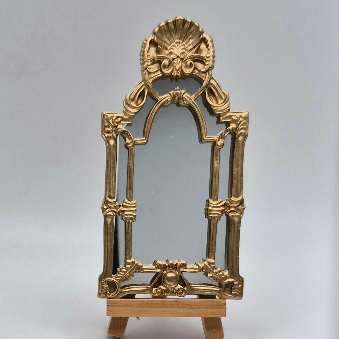 Gold Victorian Baroque Wall Mirror - 1/12 Scale Dollhouse Miniature