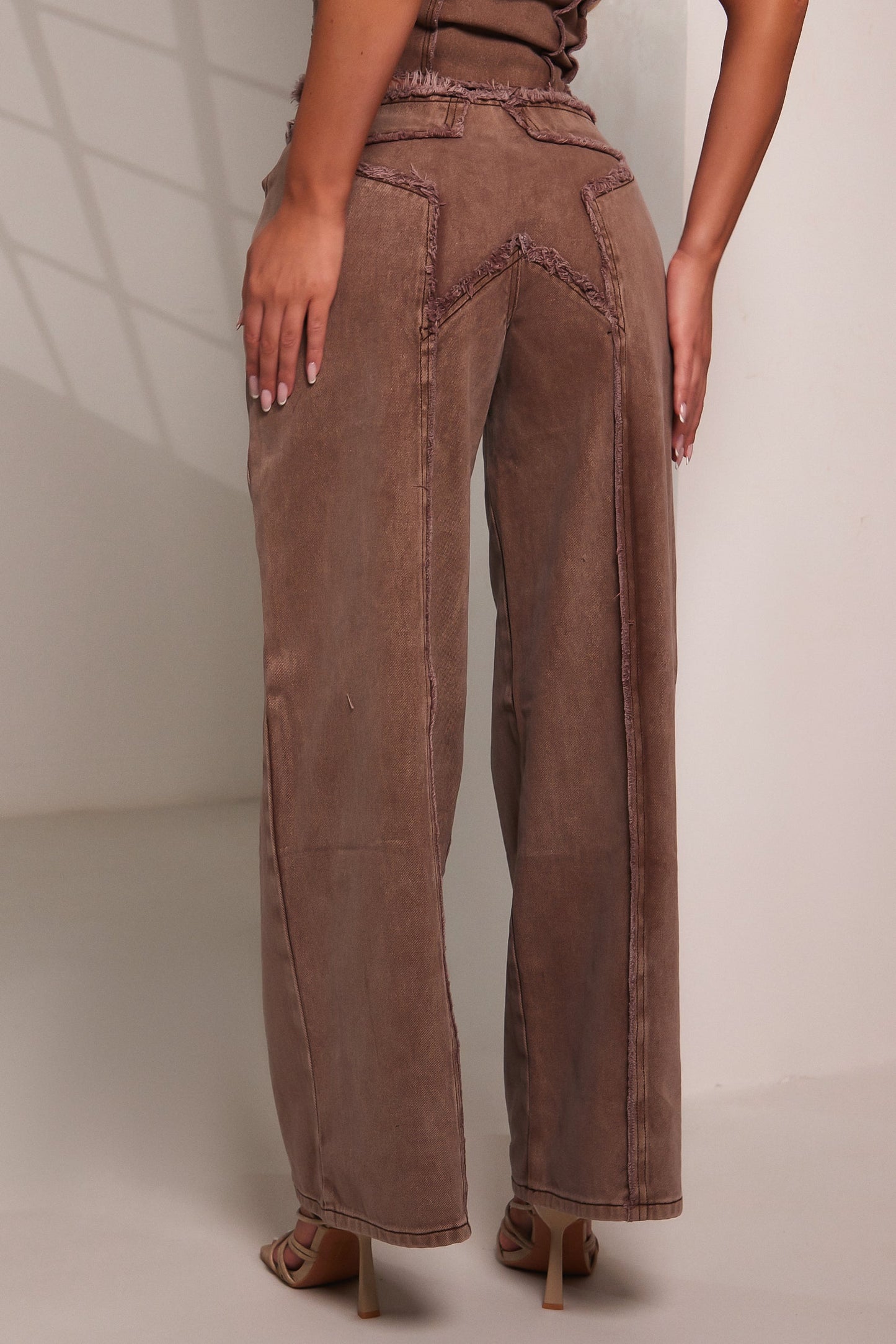 The Imani Jeans in Brown Wash