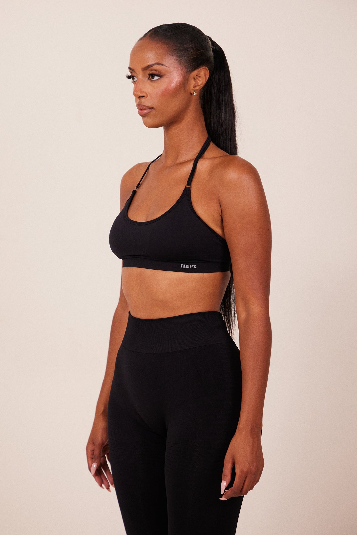 The Mars Seamless Bra in Black