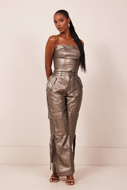 The Zeda Cargos in Bronze