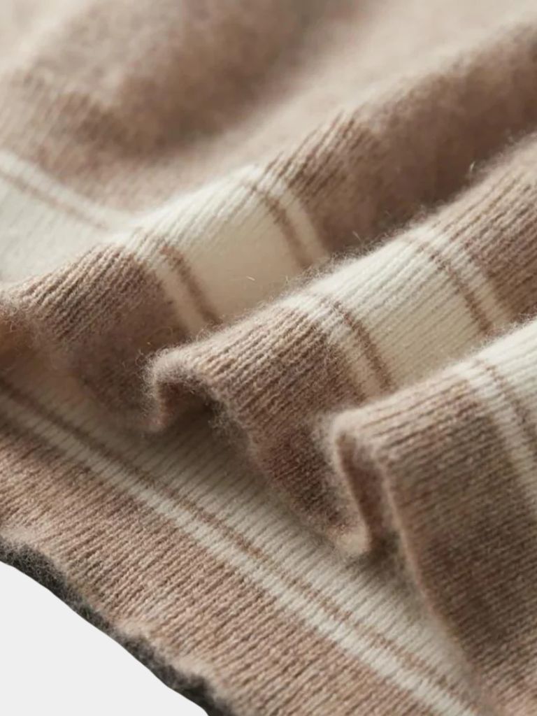 essential-comfort-cashmere-set-cross-crown