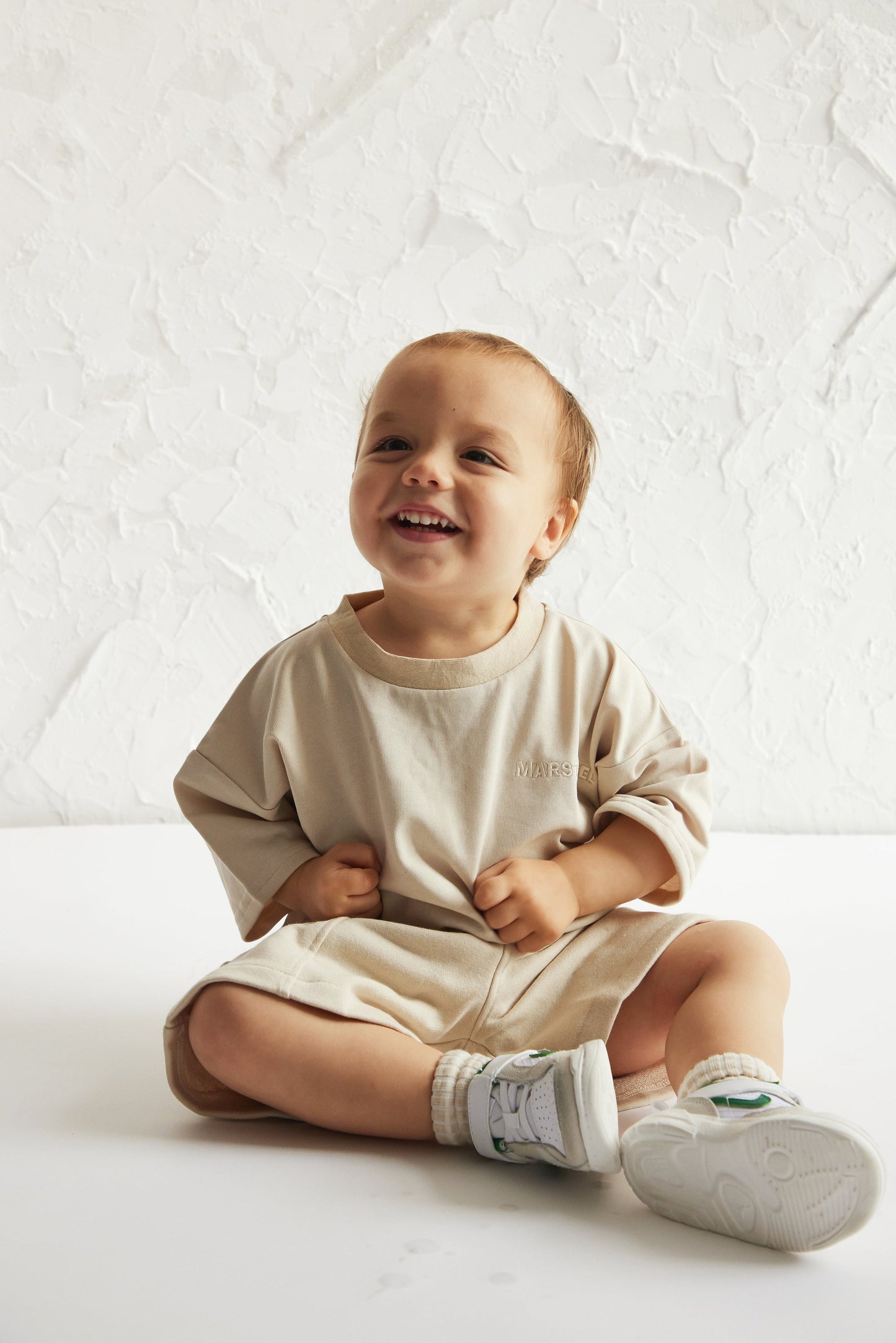 The Kids Essentials Shorts in Stone