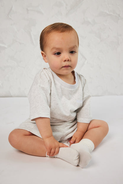 The Kids Essentials Shorts in Marl Grey