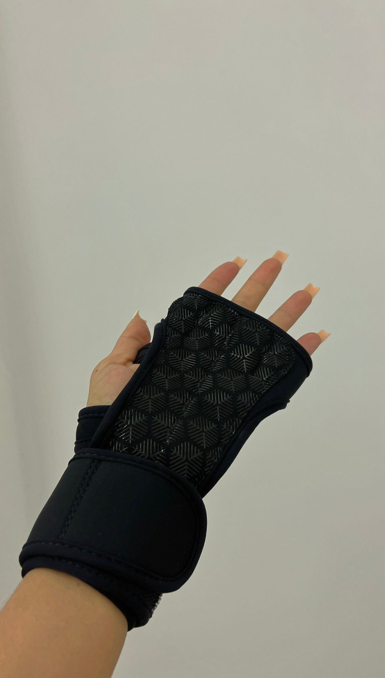 The BBG Grip Gloves (Set of Two)