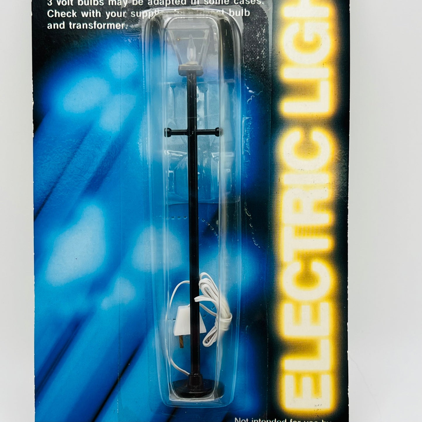 Black Coach Light Yard Lamp - 12 Volt - 1/12 Scale Dollhouse Miniature