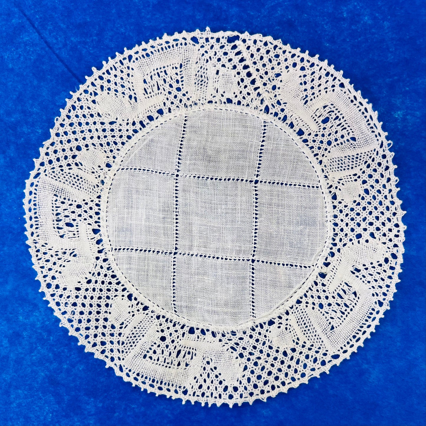 Crochet- Table Centerpiece - 1/12 Scale Dollhouse Miniature