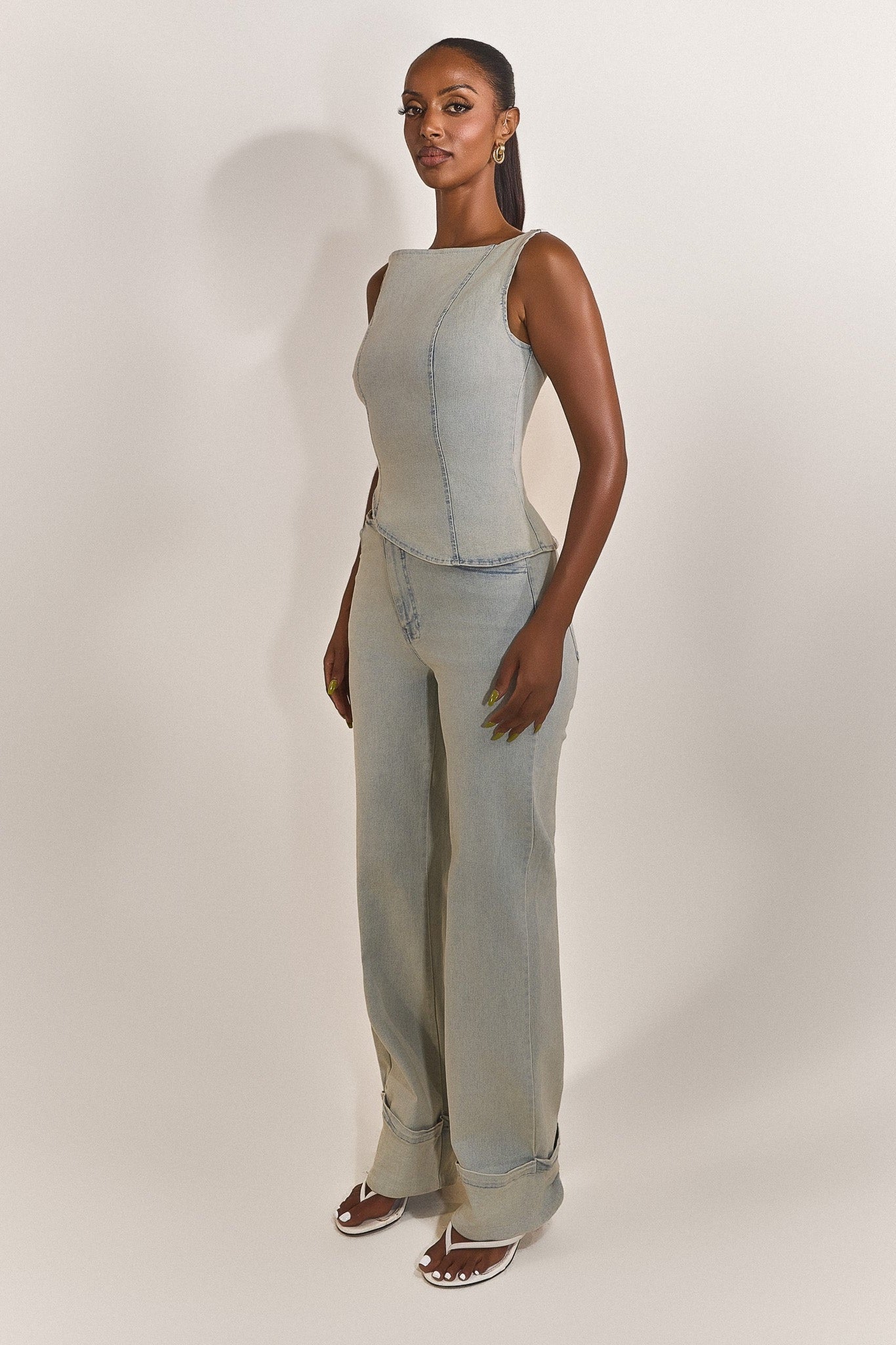 The Mika Set Jeans in Light Wash