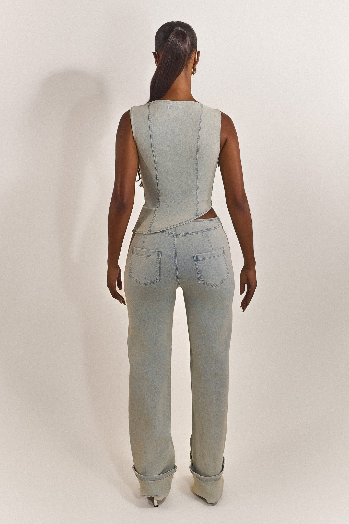 The Mika Set Jeans in Light Wash