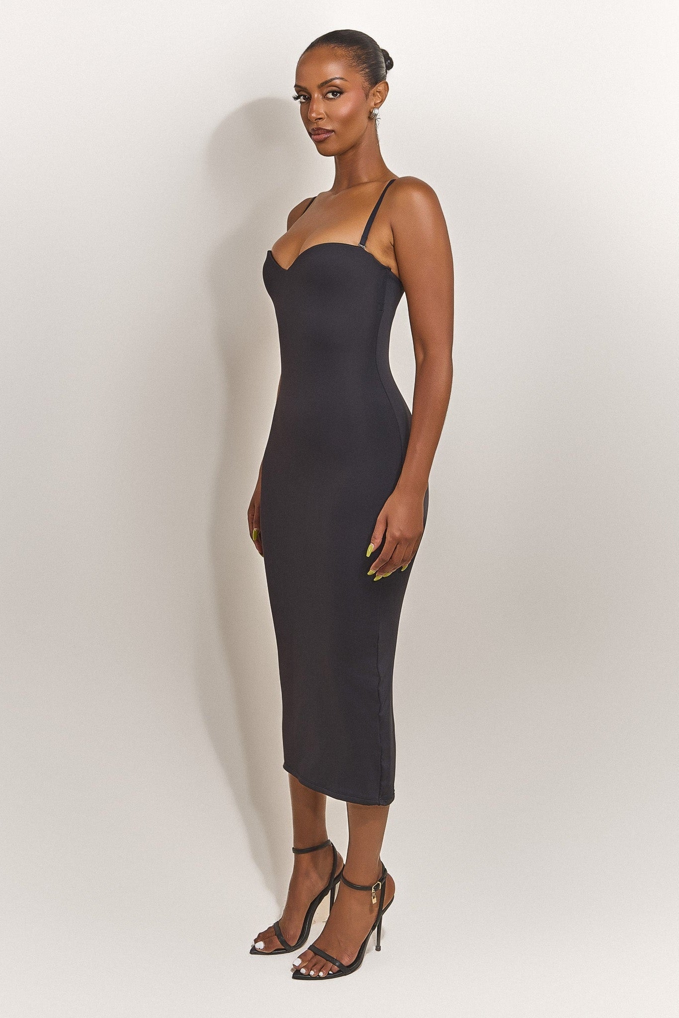 The Sculpt Midaxi in Black