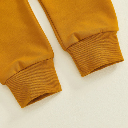 HORSE Joggers Outfit