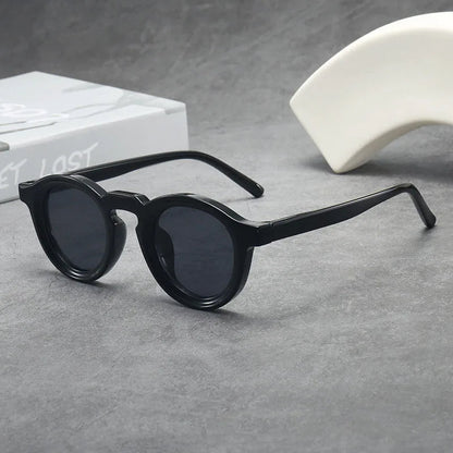 montra-bold-round-glasses