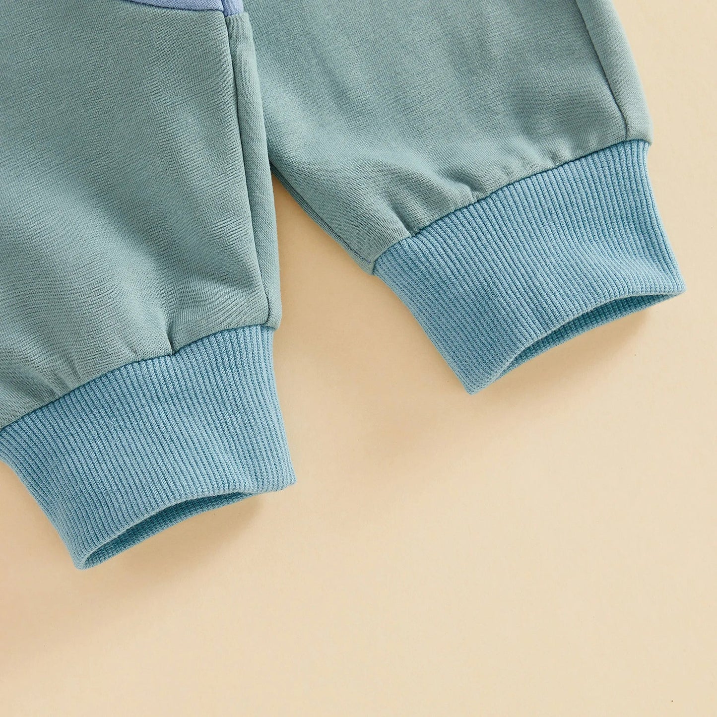 CARTER Color Block Outfit
