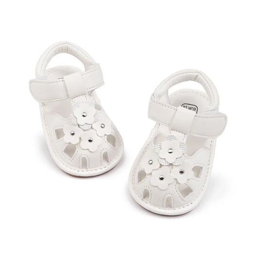 WHITE FLOWERS Sandals